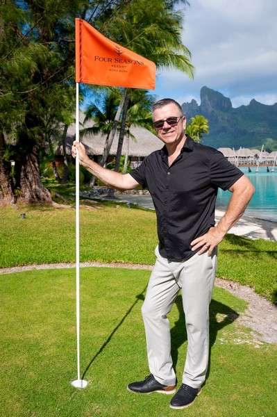 Dave Bora Bora Escapes Small